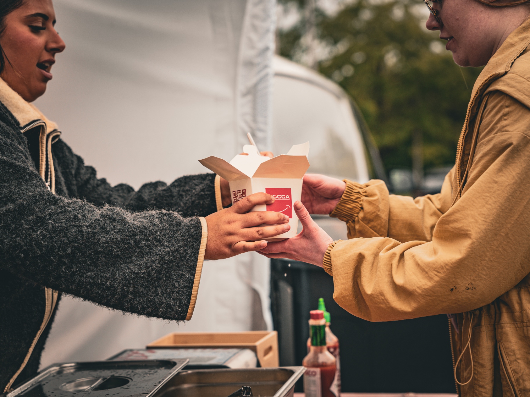 Food Stand — Hand Off