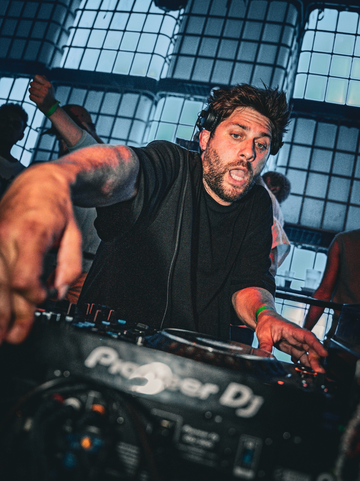 Mix In — Mainstage