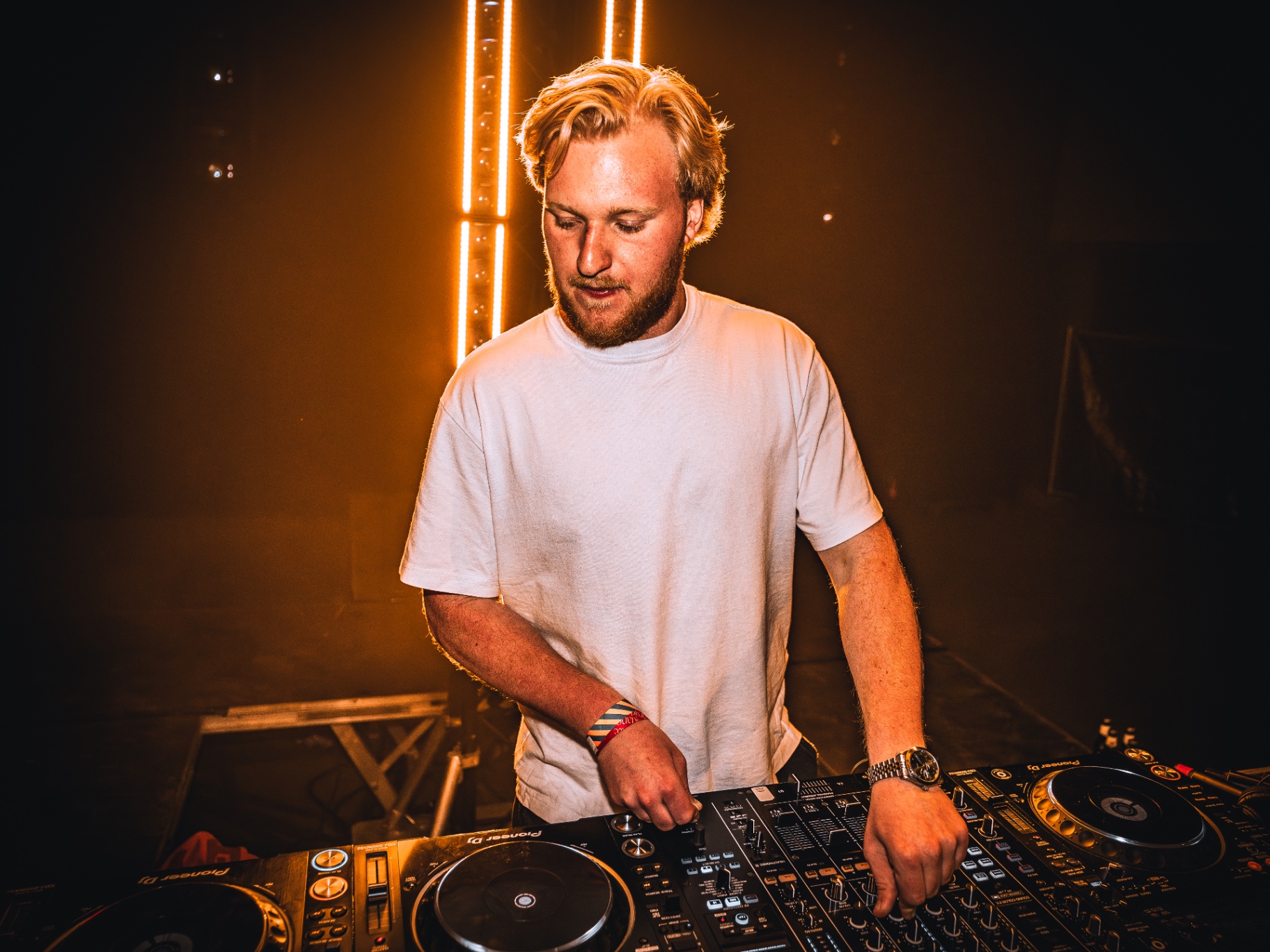 DJ Mau — Amber Tubes